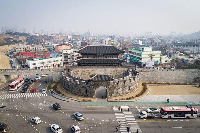 Dừng[-]chân[-]ở[-]Pháo[-]đài[-]Suwon[-]Hwaseong[-]-[-]di[-]sản[-]văn[-]hóa[-]thế[-]giới[-]UNESCO